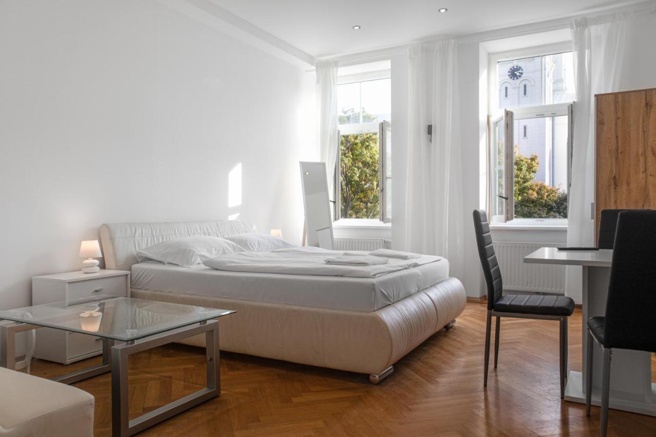 Superb 7Br Shared Apartment- Near Hauptbahnhof Wien Ngoại thất bức ảnh