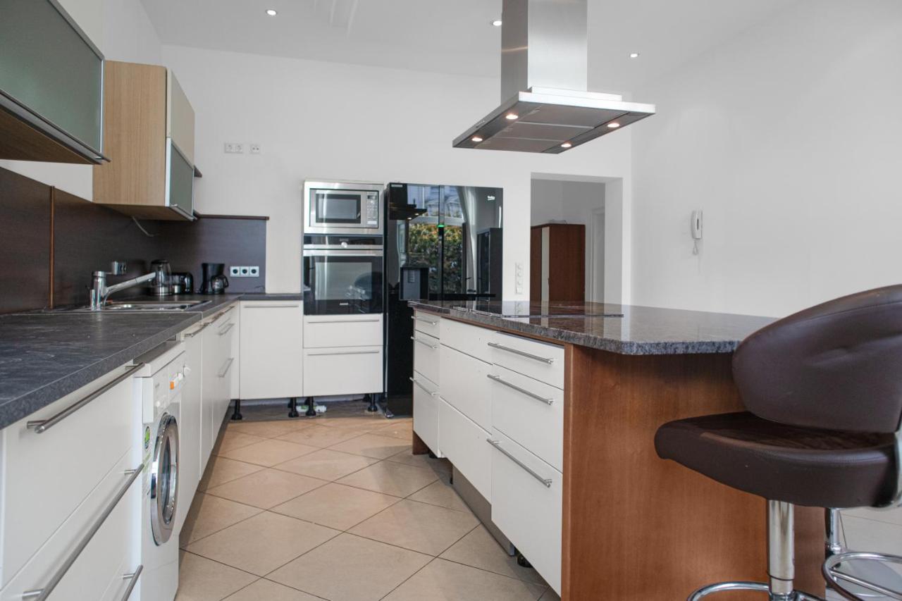 Superb 7Br Shared Apartment- Near Hauptbahnhof Wien Ngoại thất bức ảnh
